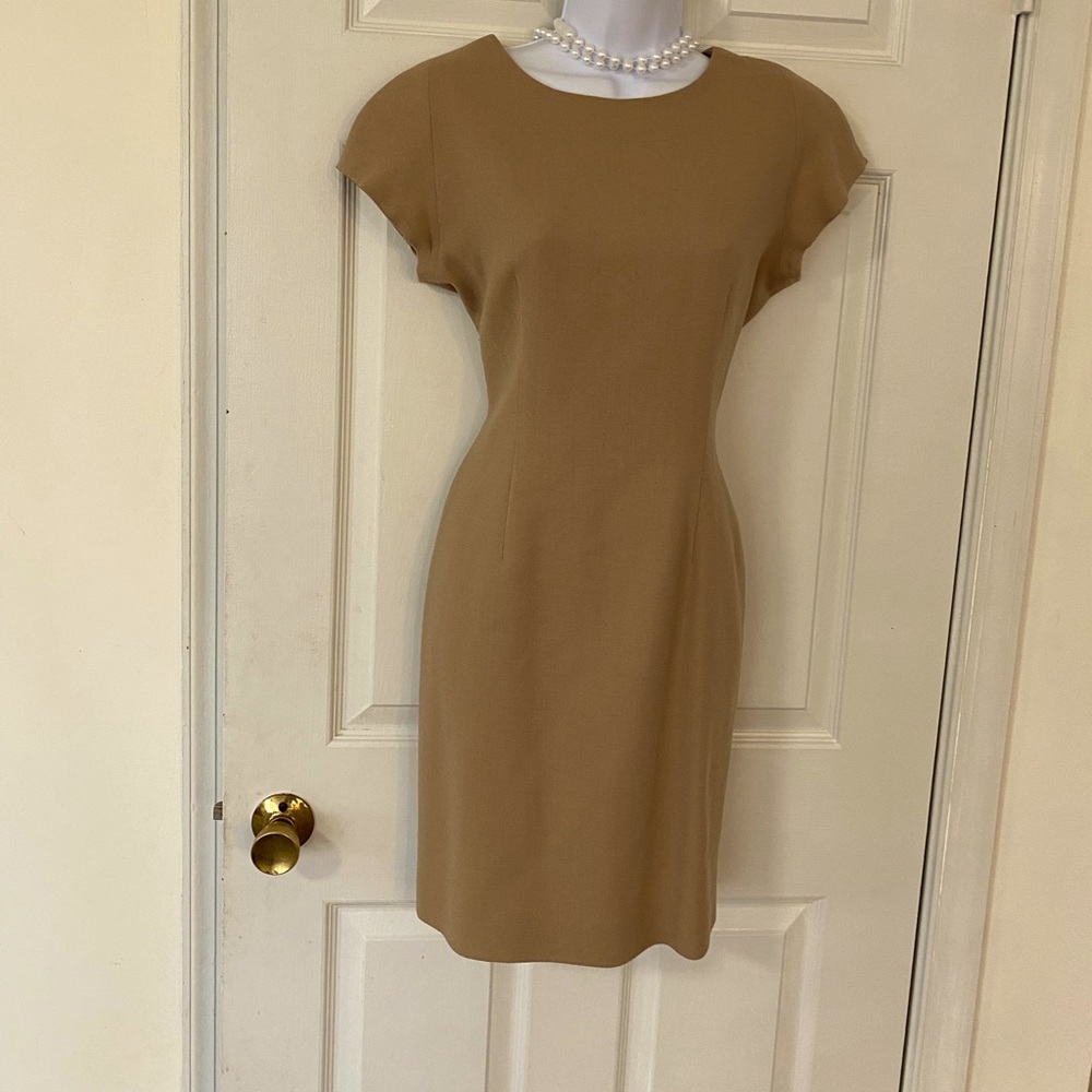 Jones New York dress size 6 pm bust 38 length 35 waist 15